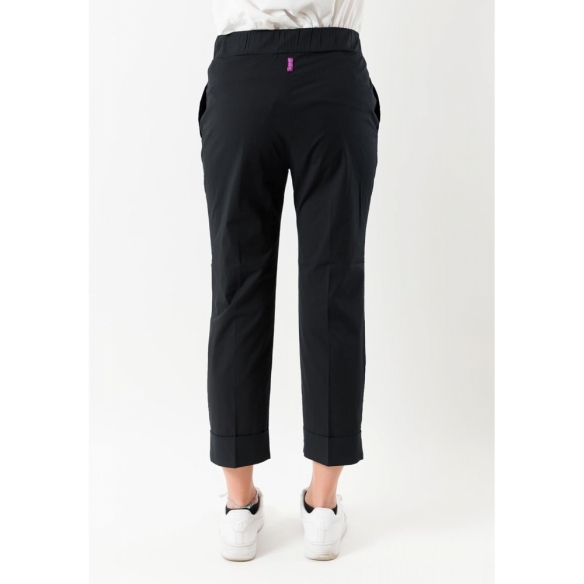 Pantaloni D02476