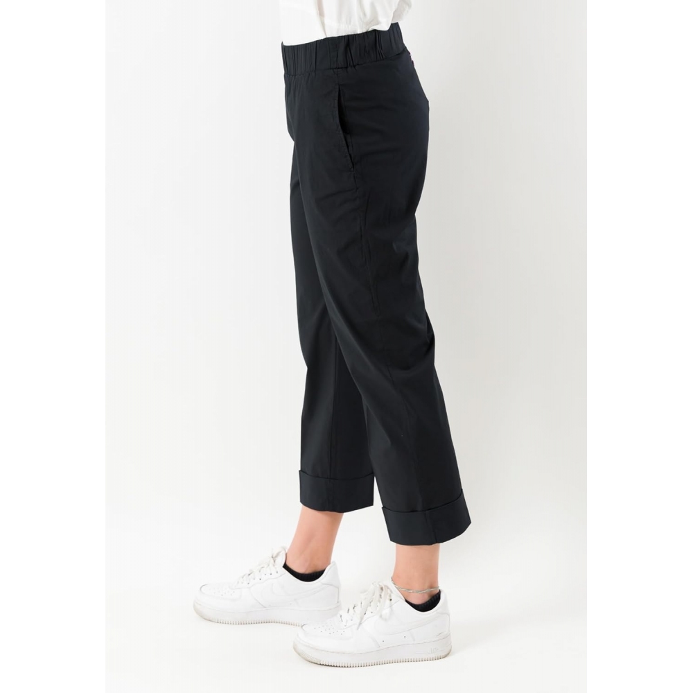 Pantaloni D02476