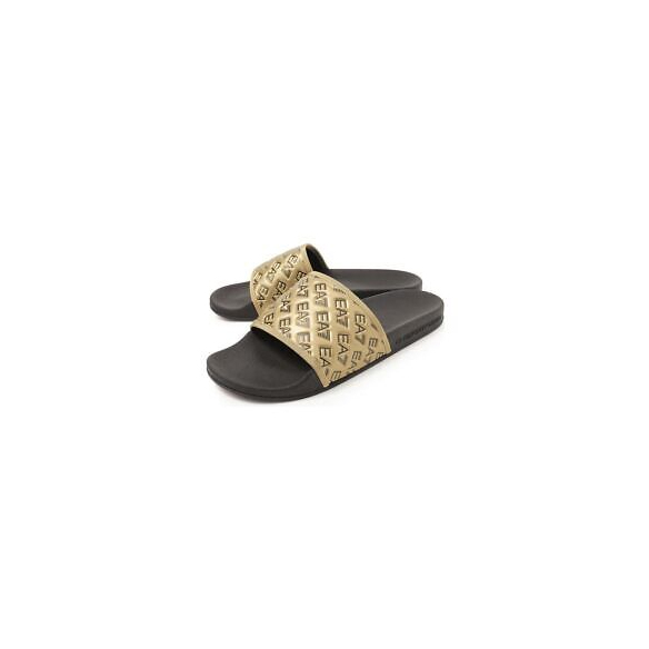 Emporio Armani EA7 Ciabatta con logo all-over (Black/Gold)